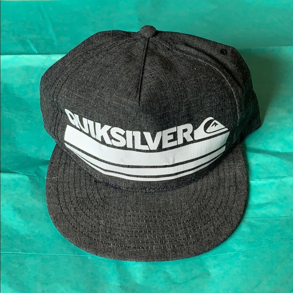 Quicksilver Grey/White Snap Back Hat - Picture 1 of 5